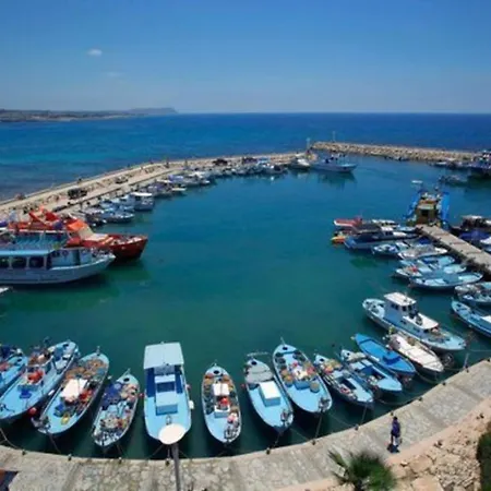 You Will Love This Luxury 3 Bedroom Holiday In With Private Pool 1289 Villa Paralimni