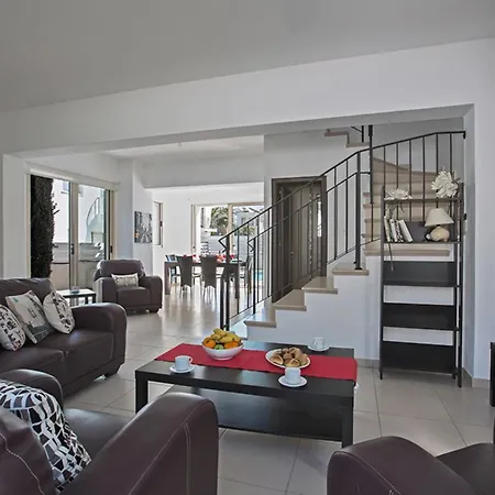 You Will Love This Luxury 3 Bedroom Holiday In With Private Pool 1289 Villa