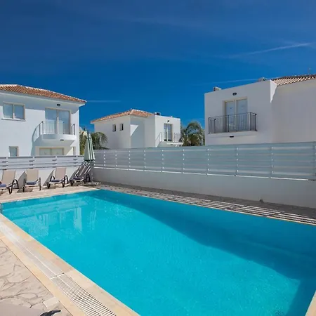 You Will Love This Luxury 3 Bedroom Holiday In With Private Pool 1289 Paralimni
